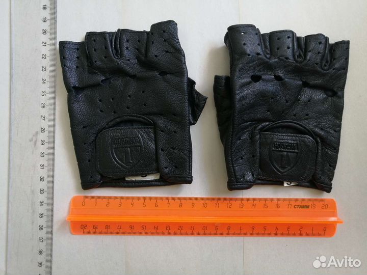 Перчатки кожаные байкерские