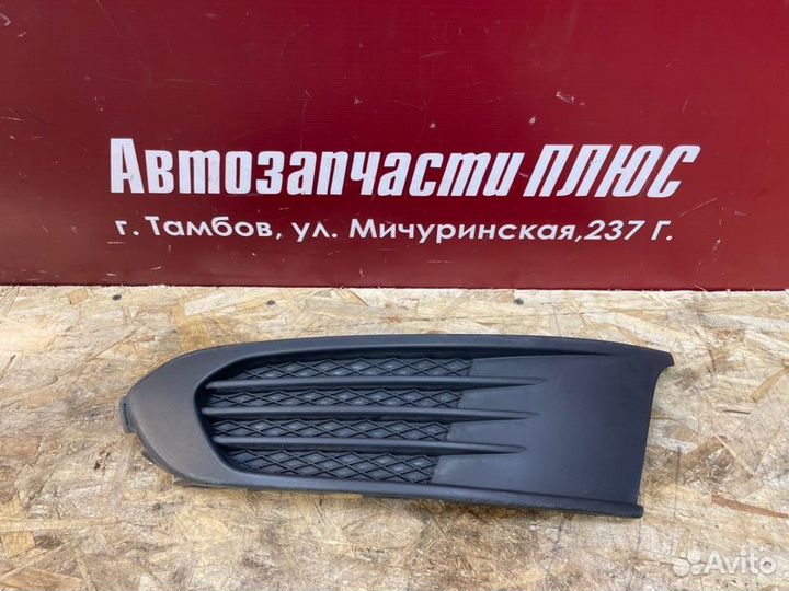 Заглушка противотуманной фары левая Volkswagen