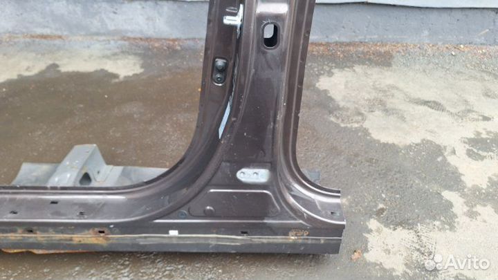 Б/У Порог со стойкой Состояние хорошее, оригинал