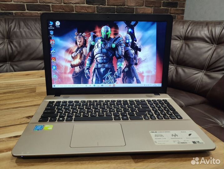 Asus X541S (4 ядра Pentium/SSD/GF 810M)