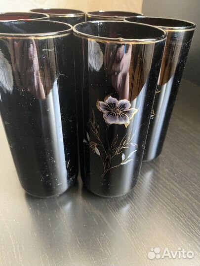 Набор цветных стаканов