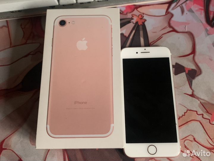 Телефон iPhone 7 32гб