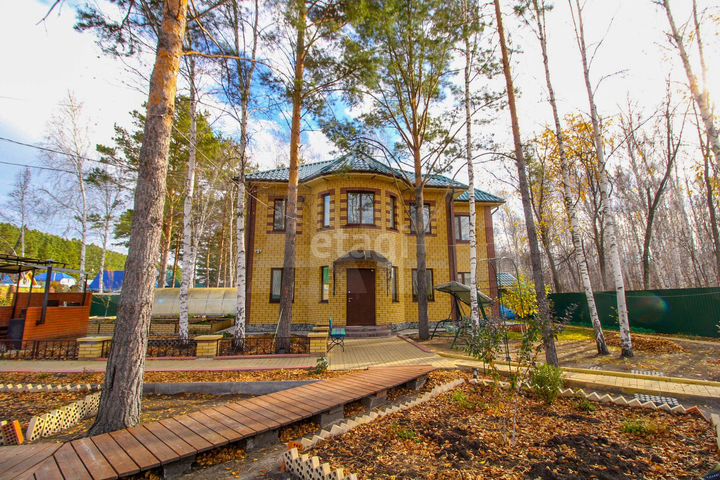 Дом 140 м² на участке 10 сот.