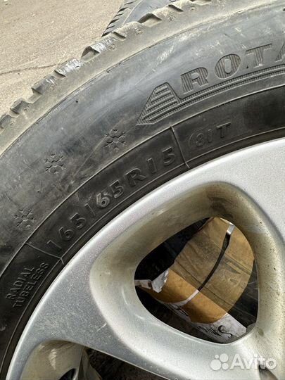 Dunlop Winter Response 2 165/65 R15 и 185/60 R15