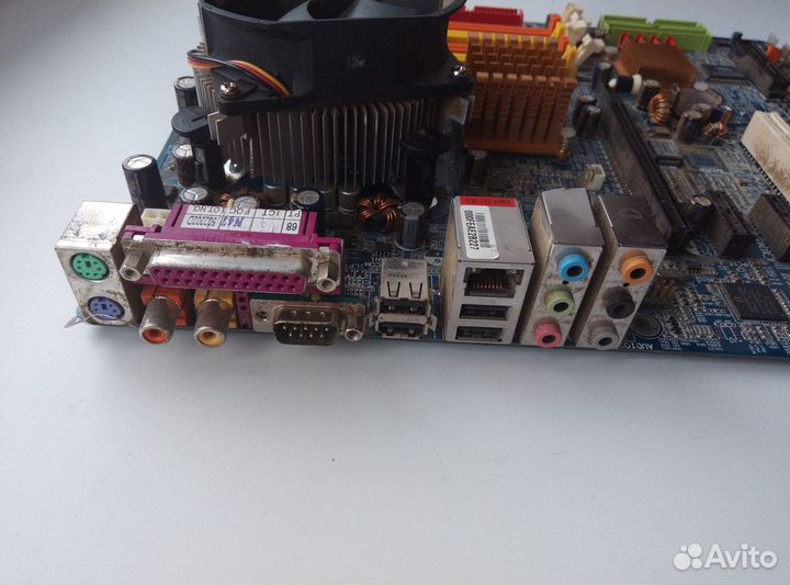 Материнская плата GA-8I915P DUO