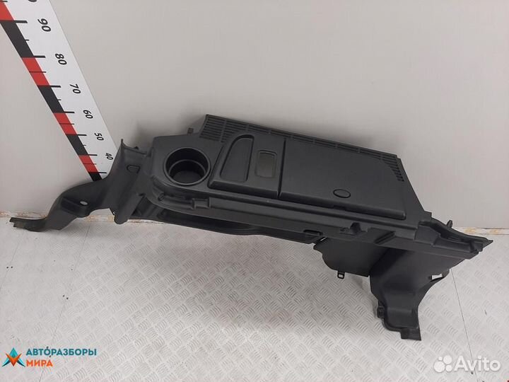 Обшивка багажника Land Rover Discovery 3 2007