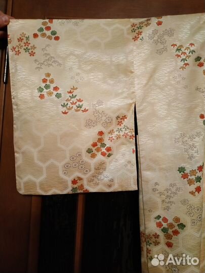 Кимоно женск.короткое плотное ручной работы Япония