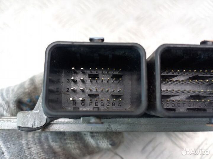 Блок управления двигателем Nissan Qashqai 1 J10