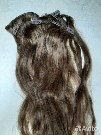 Волосы на заколках