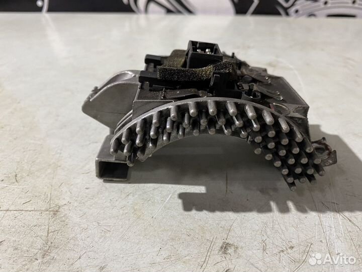 Резистор печки BMW 7 series E38 iL