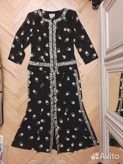 Костюм женский Италия 44