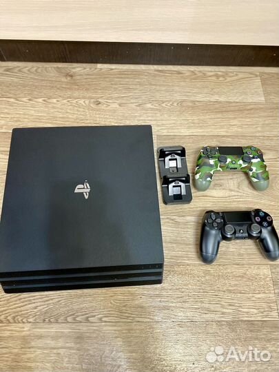 Ps4 pro с играми + диски
