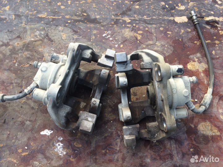 Mercedes e class w 212 супорт задний практически н