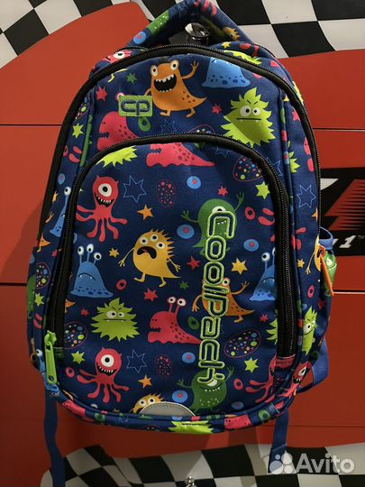 Школьный портфель