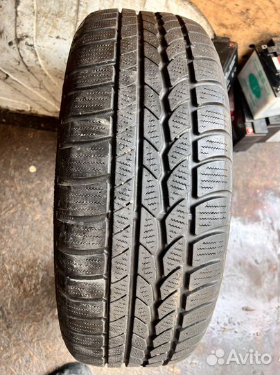 Continental Conti4x4WinterContact 215/60 R17