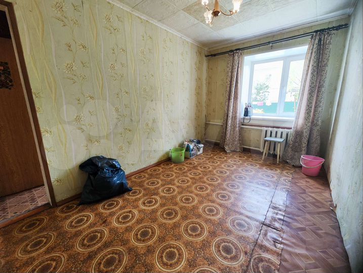 2-к. квартира, 30 м², 1/2 эт.