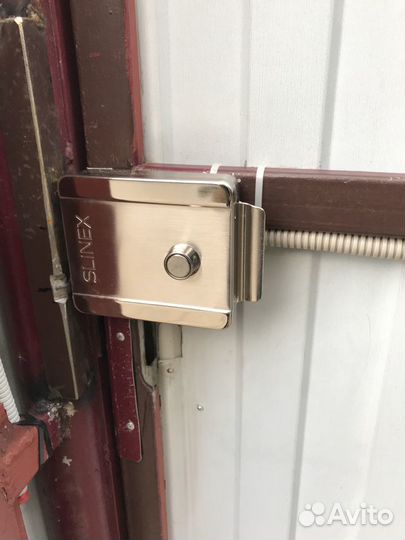 Монтаж электропривода на ворота, видеонаблюдение