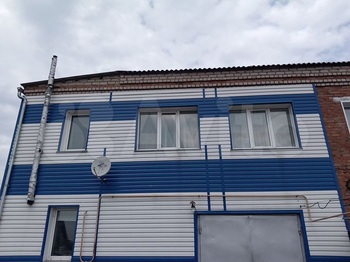 Коттедж 187 м² на участке 7 сот.