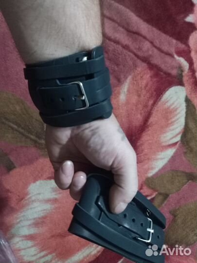 Напульсник кожаный