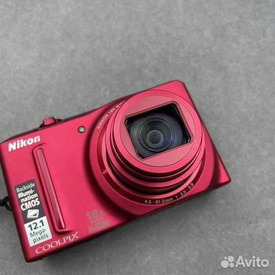 Nikon coolpix s9100 red