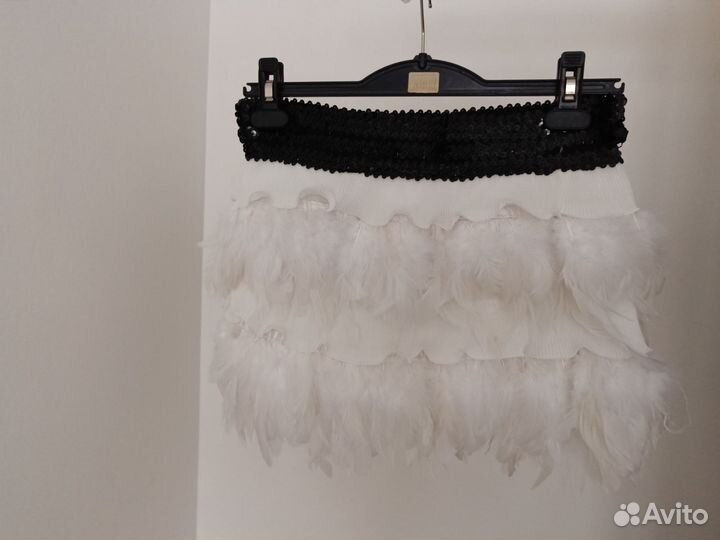Юбка из перьев