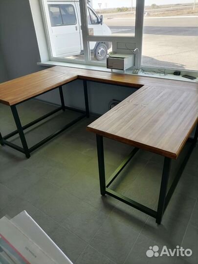 Стол офисный компьютерный