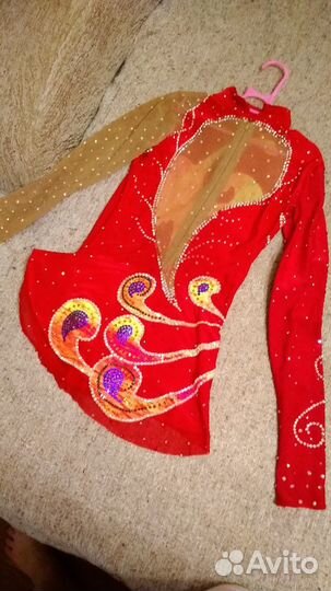 Продаю купальник для художественной гимнастики