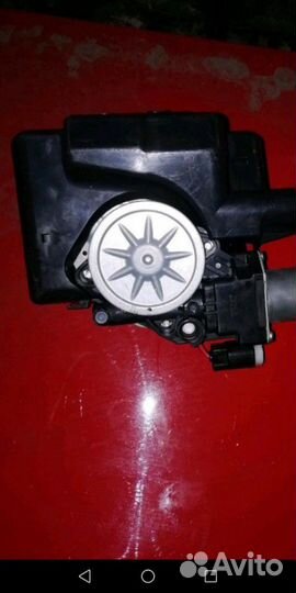 Замок крышки багажника Toyota RAV 4 XA40