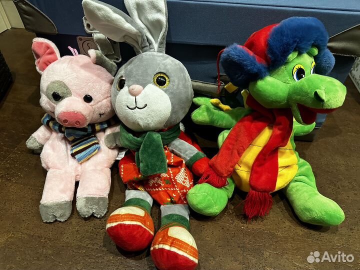 Три мягкие игрушки