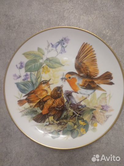 Настенная тарелка