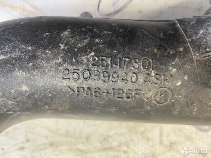 Патрубок воздушного фильтра Opel Sintra 25147301