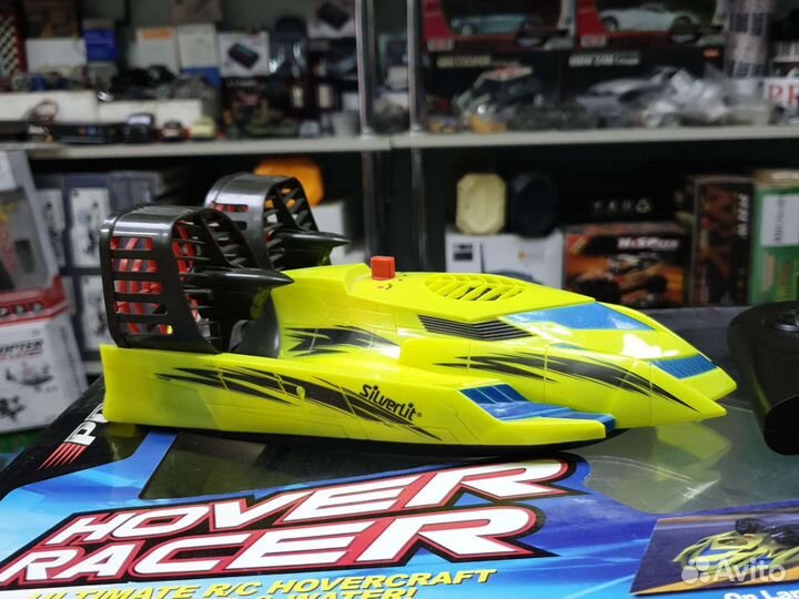 Радиоуправляемое судно на воздушной подушке