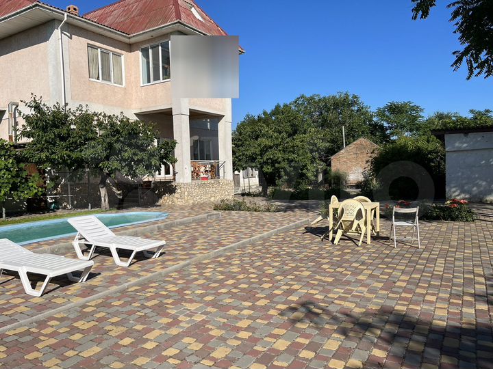 Дом 159 м² на участке 13,7 сот.