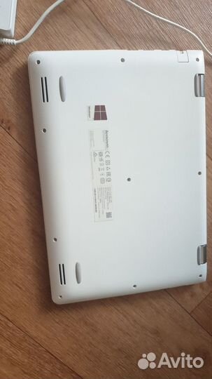 Lenovo yoga 300 11ibr