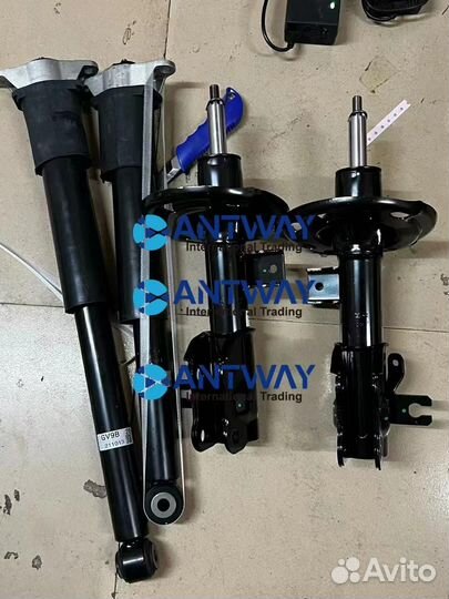 Посредник в Китае, запчасти, фары