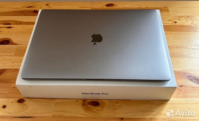 Ноутбук Apple MacBook Pro 15 (2018)