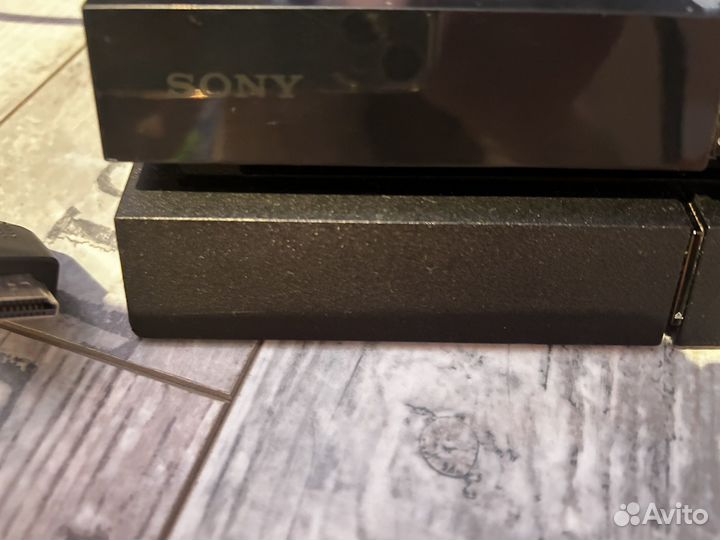 Игровая приставка ps4
