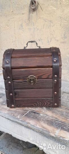 Шкатулка сундучок