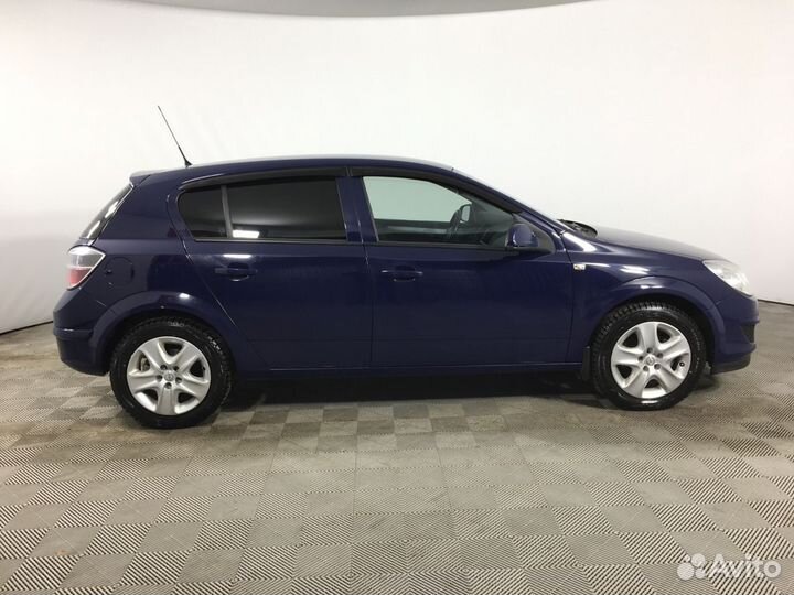 Opel Astra 1.6 МТ, 2014, 272 835 км