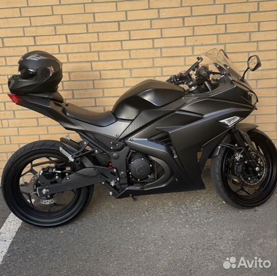 Электромотоцикл yamaha r3