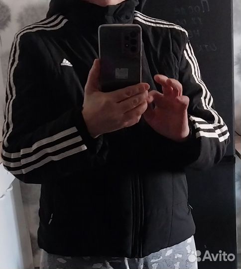 Куртка adidas женская 46