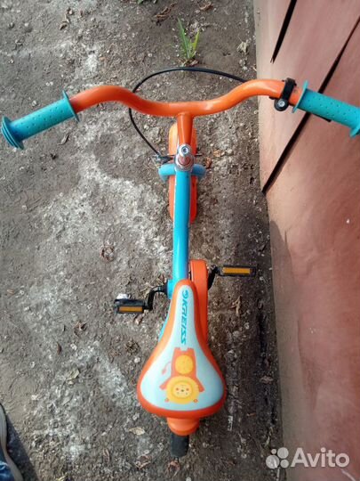 Велосипед Kreiss с дополнительными колесами