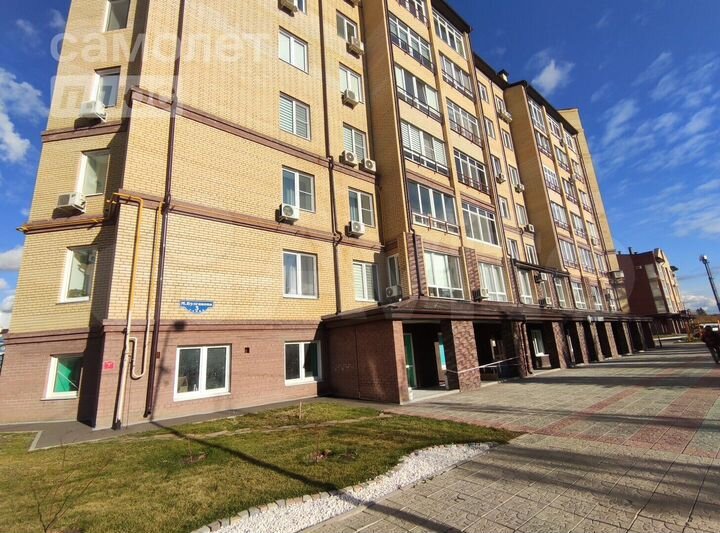 4-к. квартира, 141,9 м², 1/10 эт.