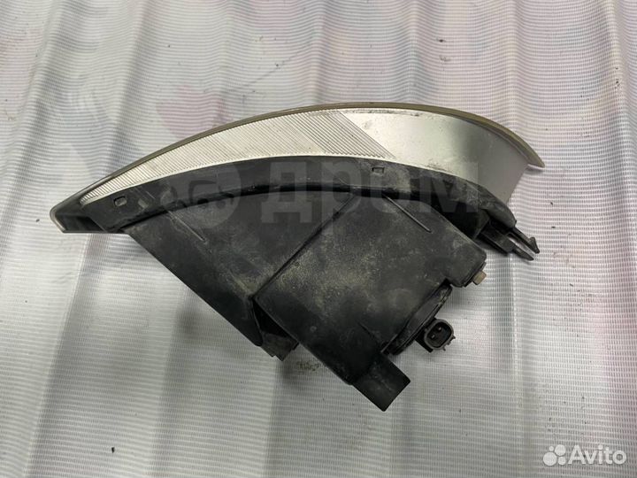 Туманка левая передняя Lexus GX470 2002-2008г UZJ1