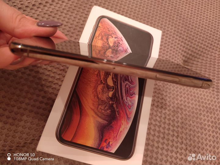 iPhone Xs, 64 ГБ
