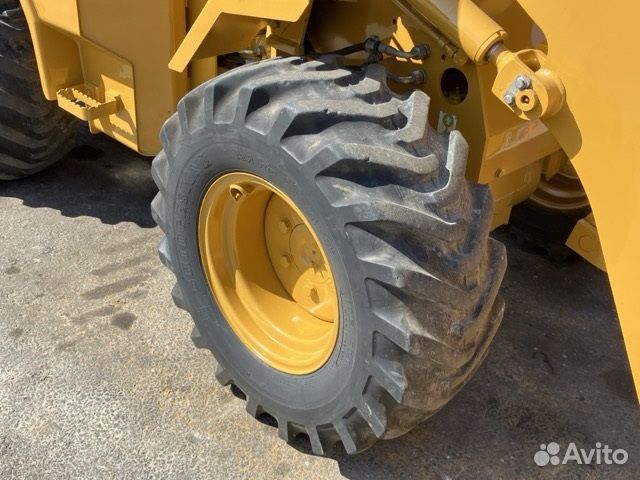 Фронтальный погрузчик CAT 901B2, 2006