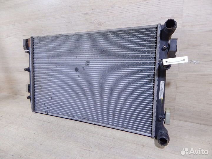 Радиатор основной Skoda Roomster / Fabia / Polo