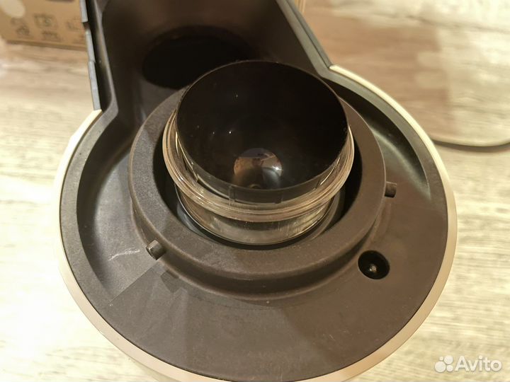 DeLonghi Vertuo Next кофемашина