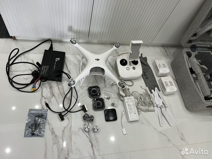 Квадрокоптер dji phantom 4 pro