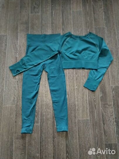 Спортивный костюм для фитнеса